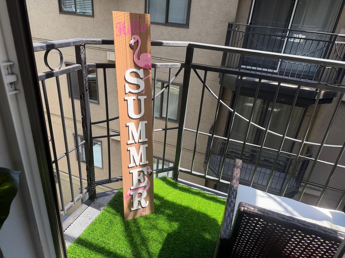 Downtown Seattle Retreat