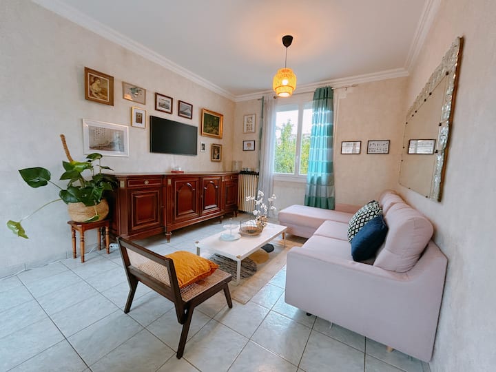 French-indochina House 8 Pax 20 Paris - 15 Orly - Chilly-Mazarin