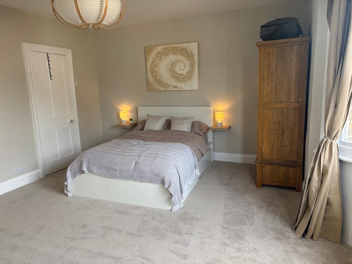 Stunning Victorian Home 5 Minutes From The Sea. - Steyning