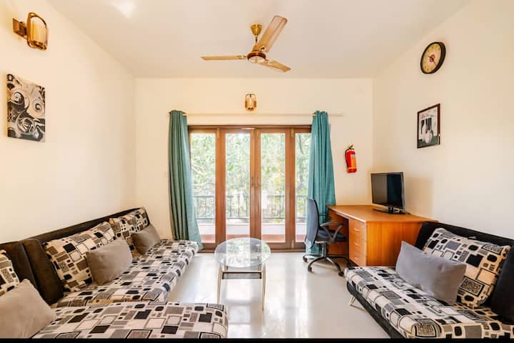 Living room image 9