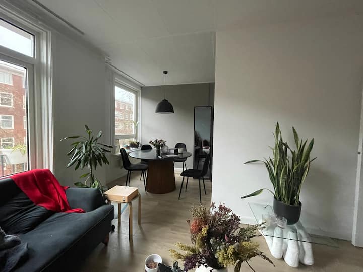 Bright One Bedroom Apartment Close To Rai - Amsterdam