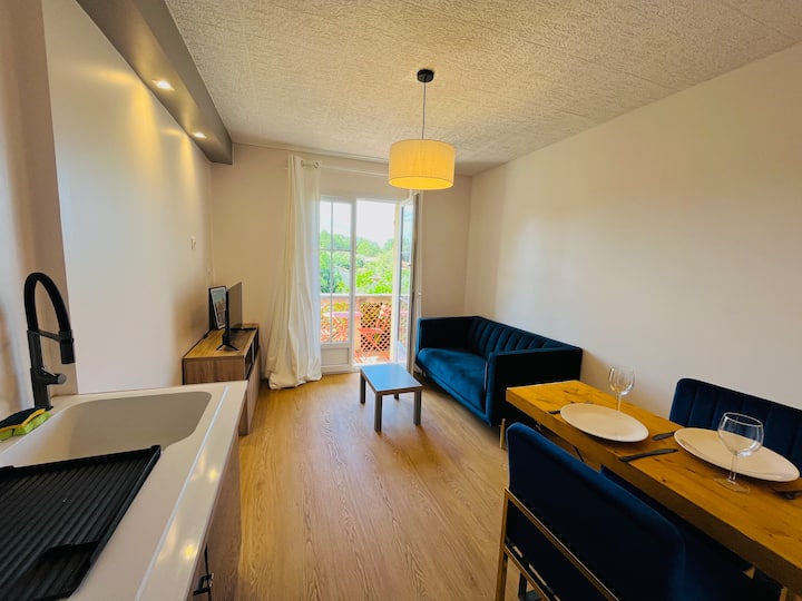 Appartement Au Calme, Vue Sur Piscine - Valréas