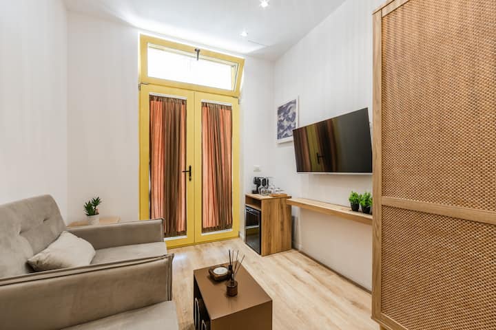 Noon Properties 2 | Beachside Studio In Dhërmi - Dhermi