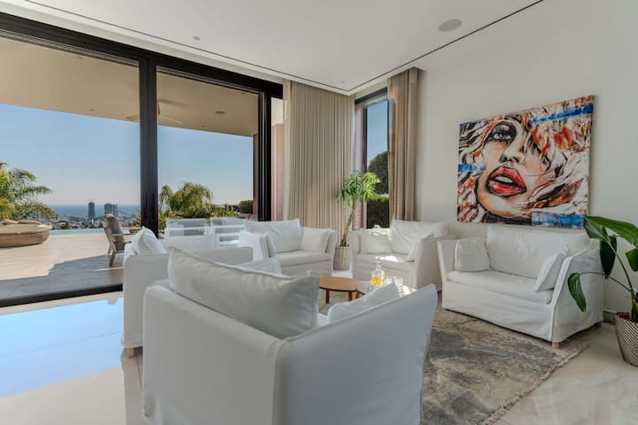 Tropalis Villa | 6br Luxury Sea & City View Villa - Ciprus