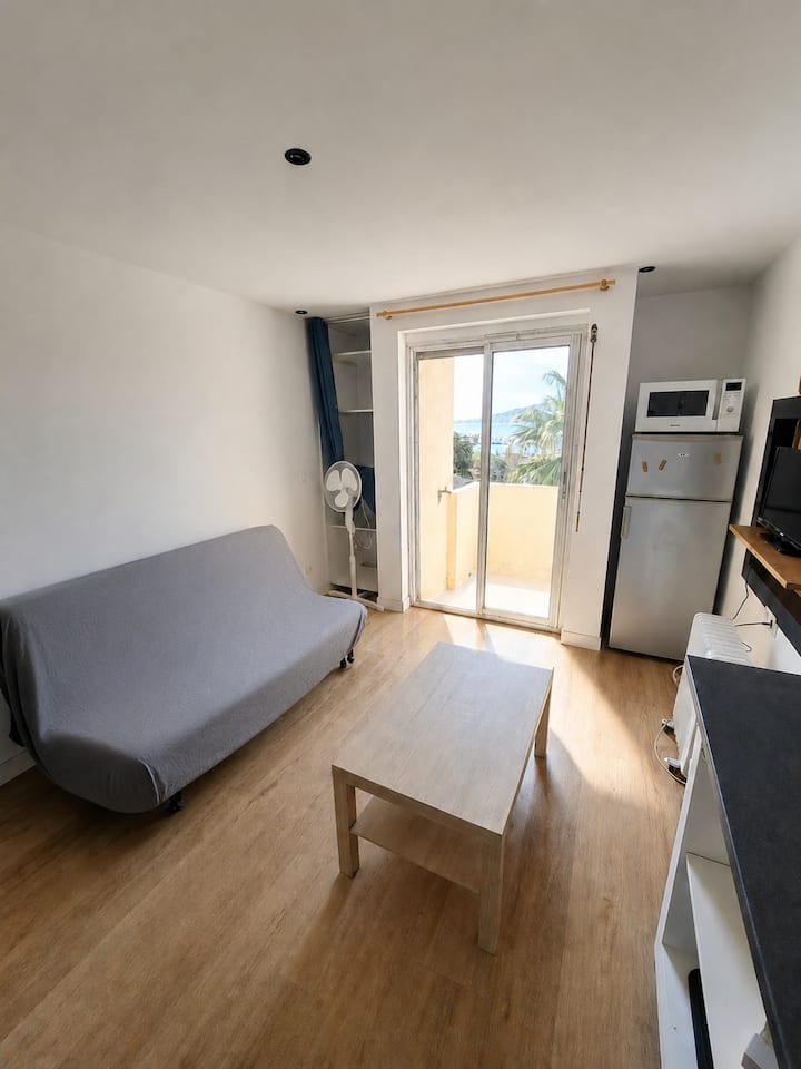 Studio Avec Vue + Parking - Balaruc-les-Bains