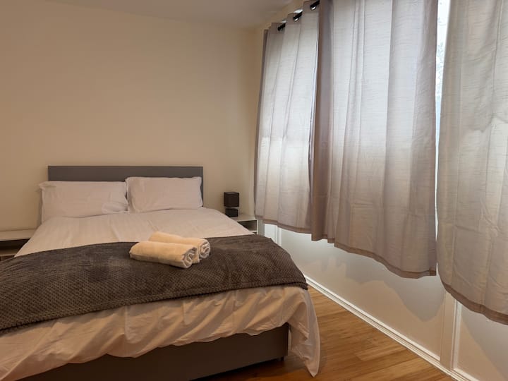 Apartment Sleeps 6 With Wifi - Epsom