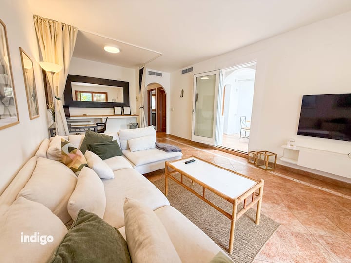 Modern Family Townhouse • Pool • Cam01 - Ayamonte