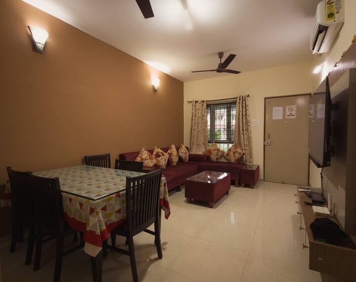 Living room image 1