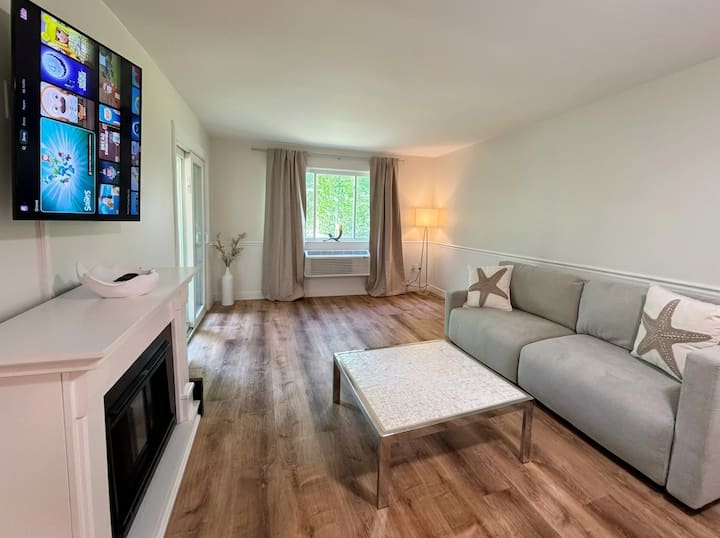 New Brewster Condo Near Beach - Brewster, MA