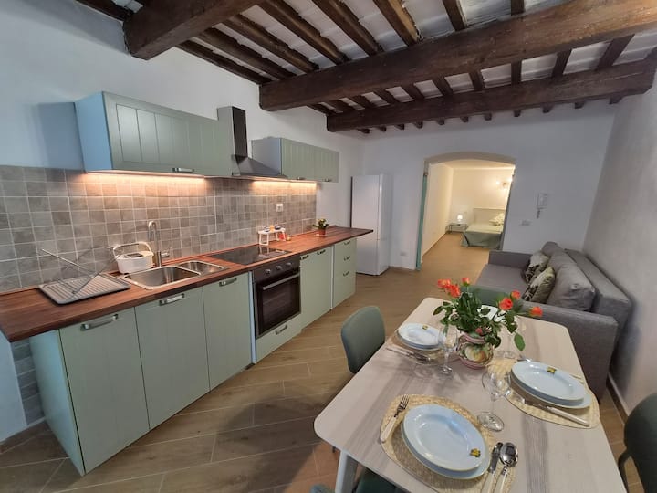Casina Garibaldi,  Historic Prato, 25 Min Florence - イタリア プラト
