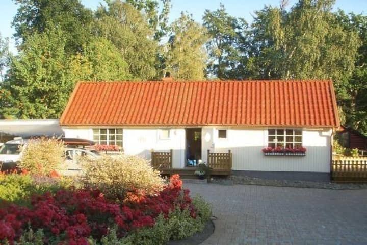 Inviting House With Beautiful Views - Ronneby