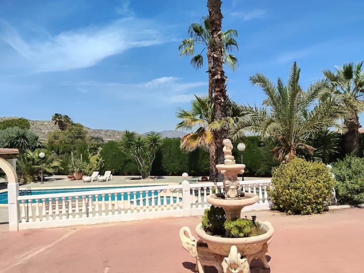 Acogedor Chalet En Aspe - Elche