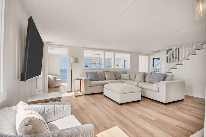 Beachfront Home With Amazing Views | 5br Sleeps 11 - Old Saybrook, CT