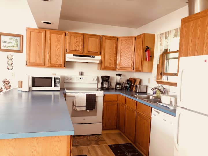 Cozy Apartment In-town Of Bar Harbor, Me - Bar Harbor, ME