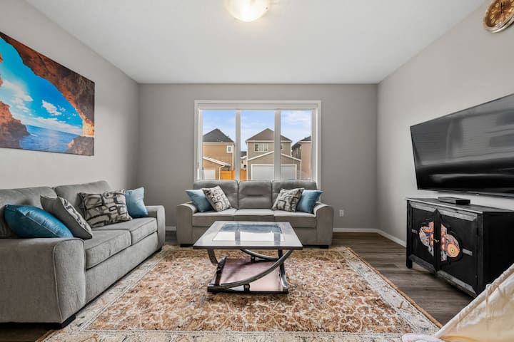 Free Banff Pass-modern 3br Family Retreat Near Yyc - Chestermere
