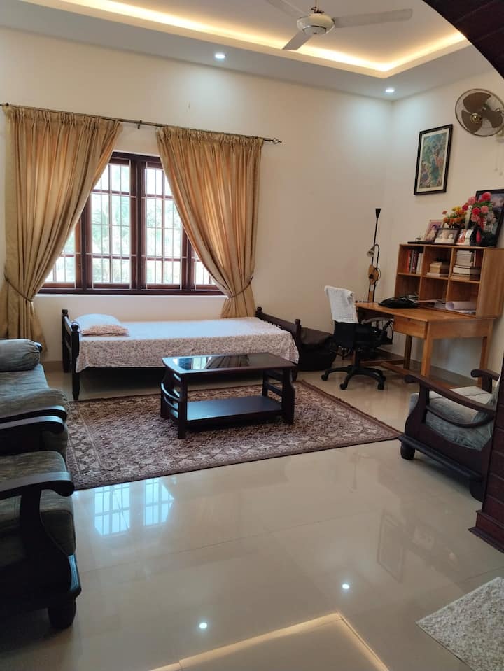 Dhivam Homestay Bedroom 2 - Thalassery