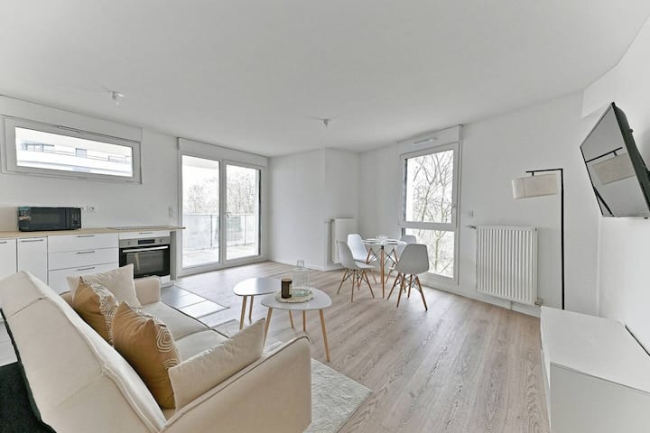 Spacieux 3 Chambres Avec Balcon - Colombes Ii - Colombes