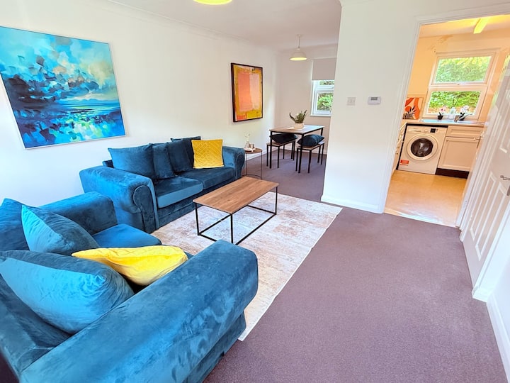 3 Bed Maisonette - Bedford Train Station - 베드퍼드