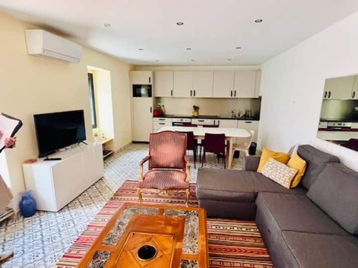 Appartement Reynes, 4 Pièces, 8 Pers. - Arles-sur-Tech