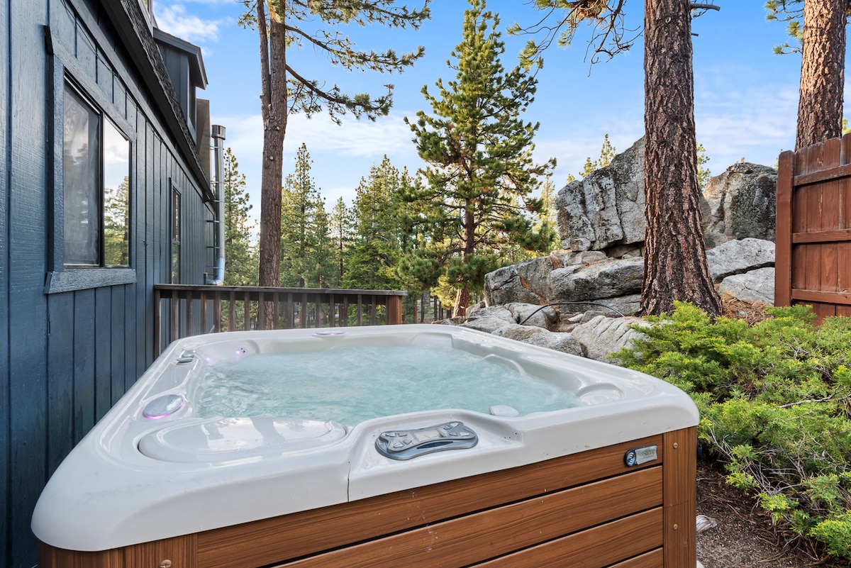 Pinecrest Residence — view 3