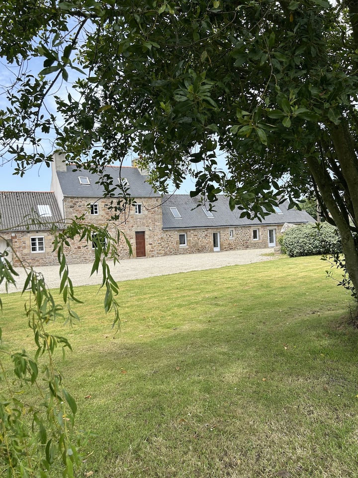 Longère Champêtre à Deux Pas De La Mer - 4 Pers - Plougasnou