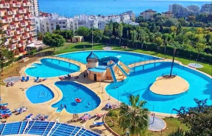 Acogedor Apartamento Con Piscina - Benalmádena