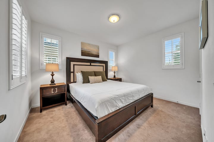 Elegant Coastal Living On Balboa Blvd M#42615 - Newport Beach, CA