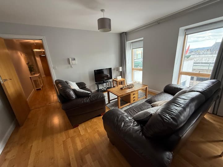 Heart Of Cork – Spacious 2-bedroom Apartment - 