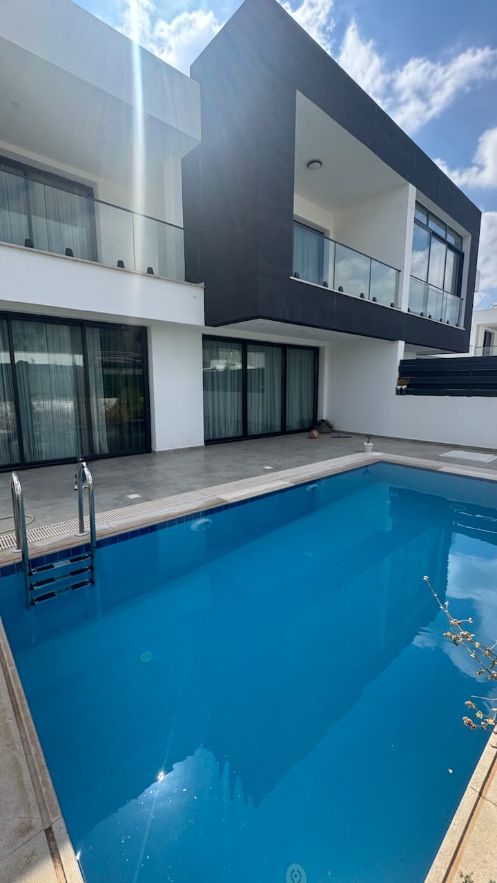 New 3br Villa With Pool Near Beach & Casino⁠ - Famagouste