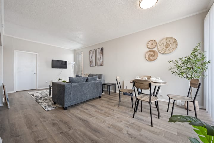 Cozy 1br Near Nasa & Kemah | Pool, Balcony & Wi-fi - League City, TX
