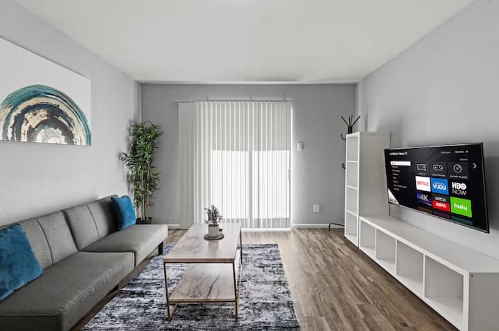 Cozy Apartment Near White Rock Trails | Sleeps 4 - Dallas, TX