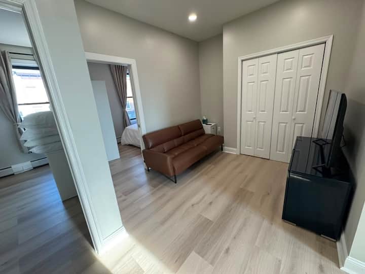 2br In Prime Hoboken – Walk To Path, Access To Nyc - Hoboken, NJ