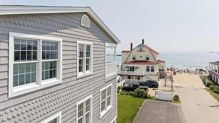 Wells Beach House With Ocean Views Steps To Sand - Wells, ME