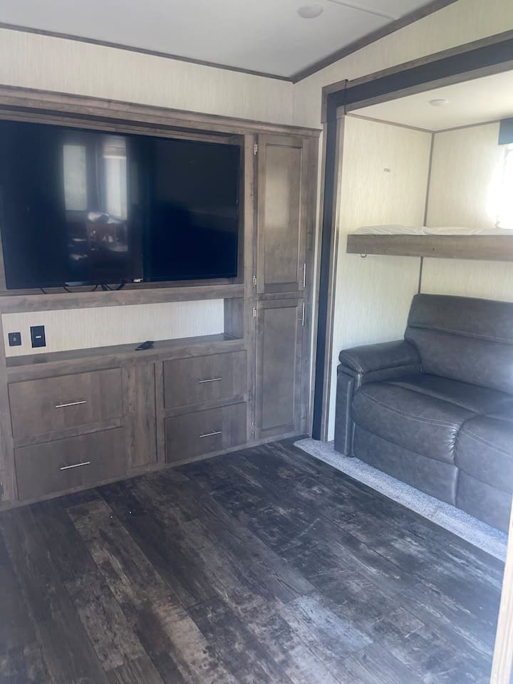 Your Home In A Camper - Mansfield, TX