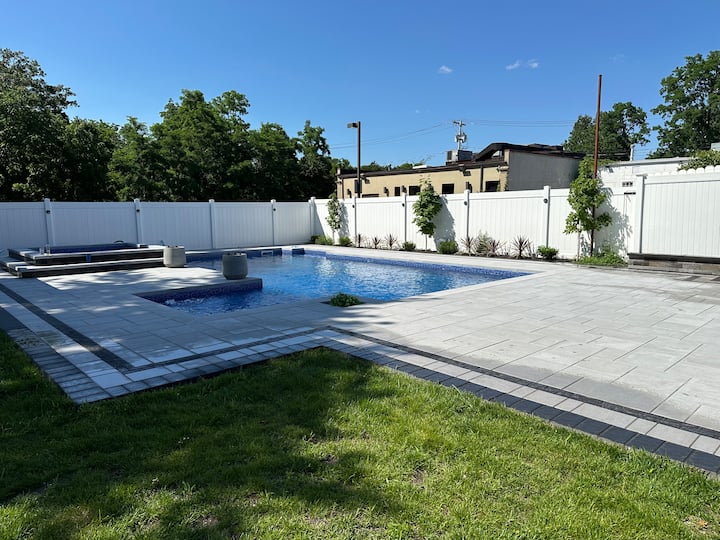 Poolside Venue - Daily Rentals - Book Summer Party - Oceanside, NY