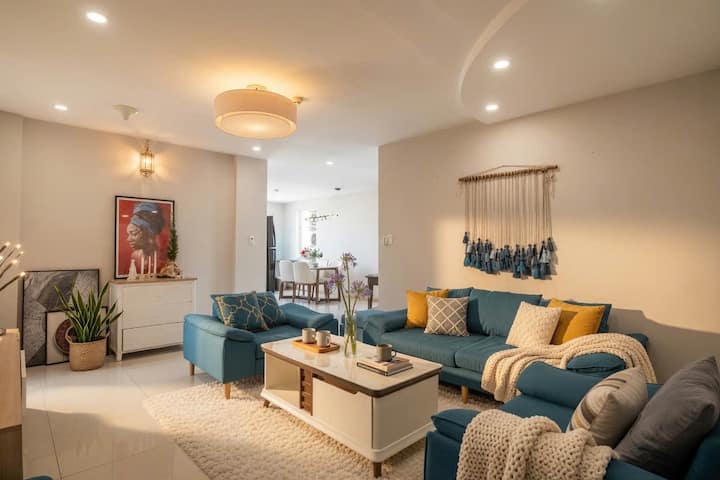 Rare 6br 2 Combined Large Apartments On One Floor - 베트남
