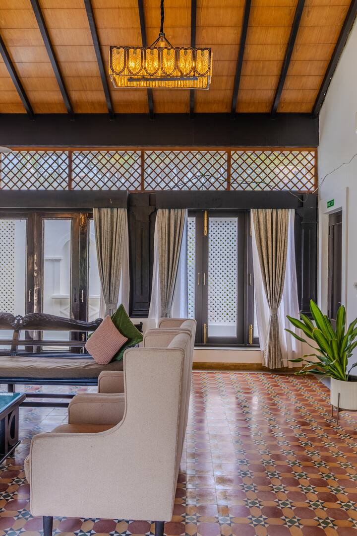 Living room image 9