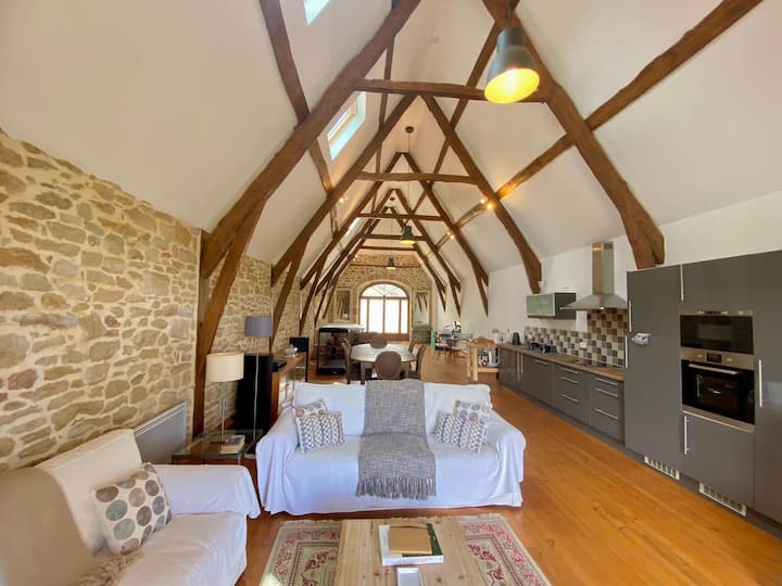 Chambre D'hôtes Avec Piscine, Cuisine Et Salon - Figeac