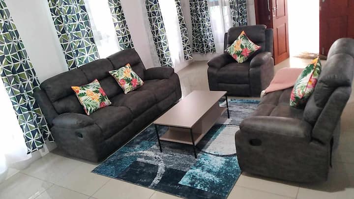 Bou's
Accomodation - Nadi