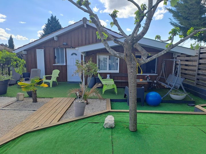 Chalet Avec Terrasse, Piscine Et Parking à Audenge - Audenge