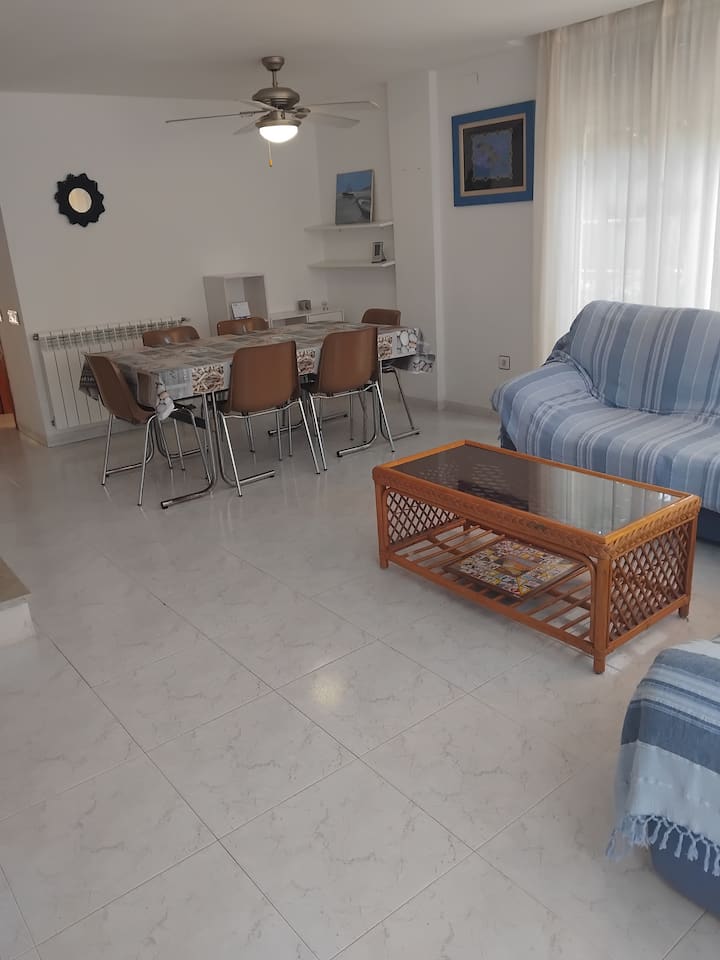 Cerca Del Mar, Casa Luminosa Con Jardín Y Piscina - La Ràpita