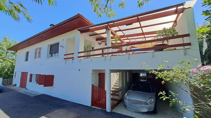 Maison Mitoyenne Avec Grande Terrasse Et Piscine - Cambo-les-Bains
