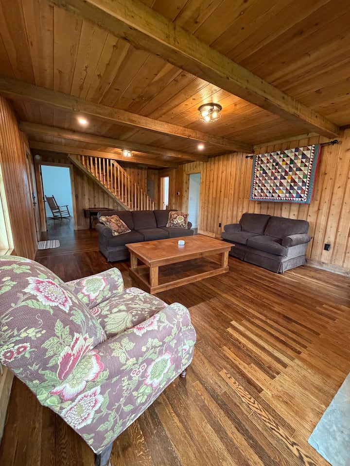 The Fowler Farmhouse - Cashiers, NC