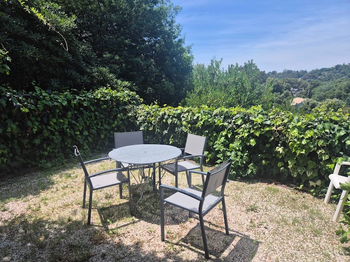 Appartement Familial Avec Terrasse Près De La Mer - Rayol-Canadel-sur-Mer