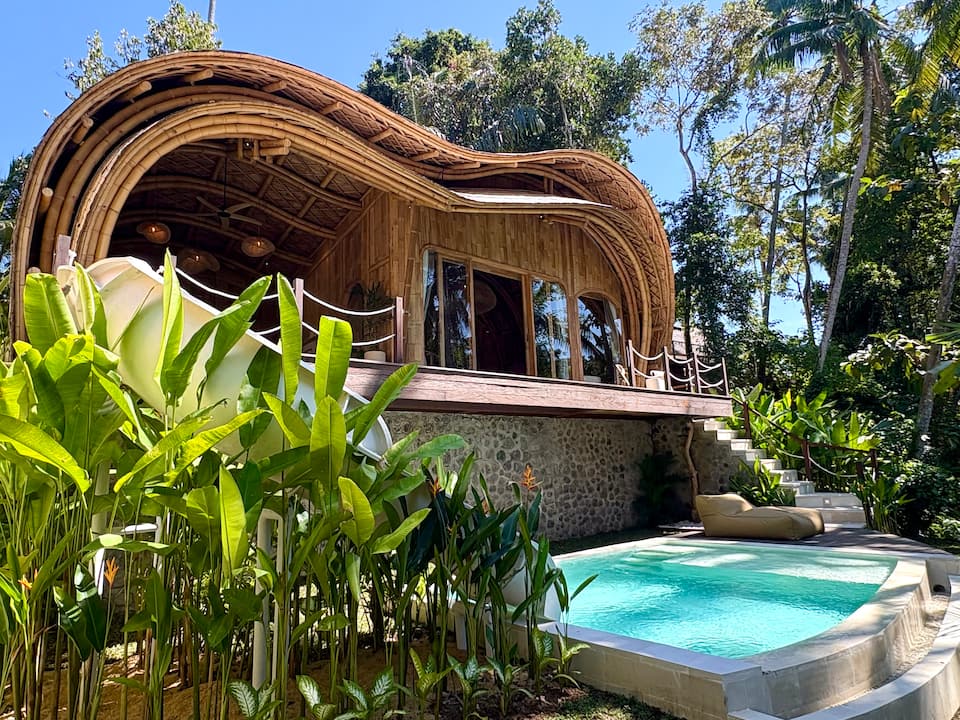 Casa Amor, a bamboo house over the jungle, Tampaksiring, Bali, Indonesia, photo 6 of 10