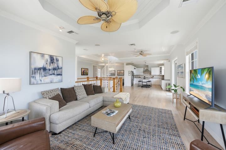 4br Ocean View Home. Steps Away From Juno Beach! - Juno Beach, FL