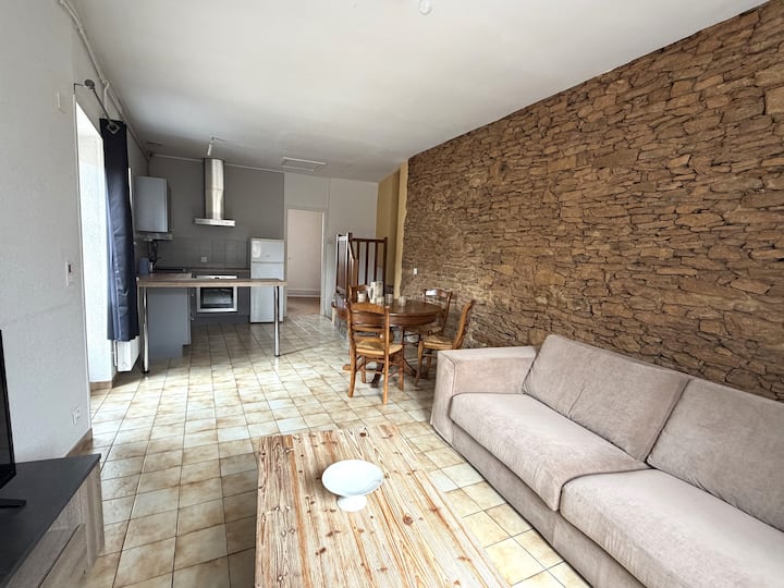 Appartement De Charme Au Coeur Des Pierres Dorées - Blacé