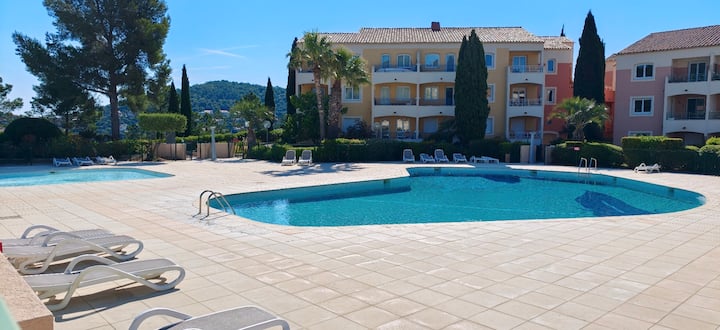 Studio Avec Terrasse & Piscine Aux Issambres - Roquebrune-sur-Argens