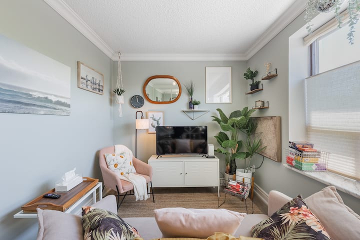 Cozy 1br Toronto Stay Near Transit & Dining - Toronto