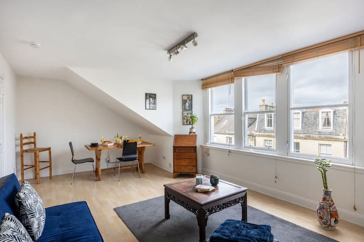 Cozy 1br In New Town - Steps From The Royal Mile - Edimburgo